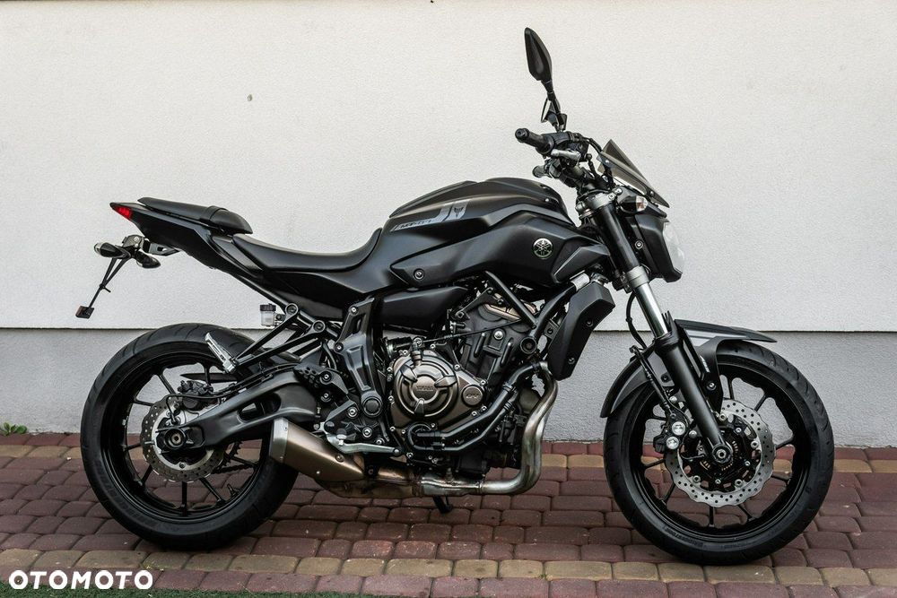 Yamaha MT - 2