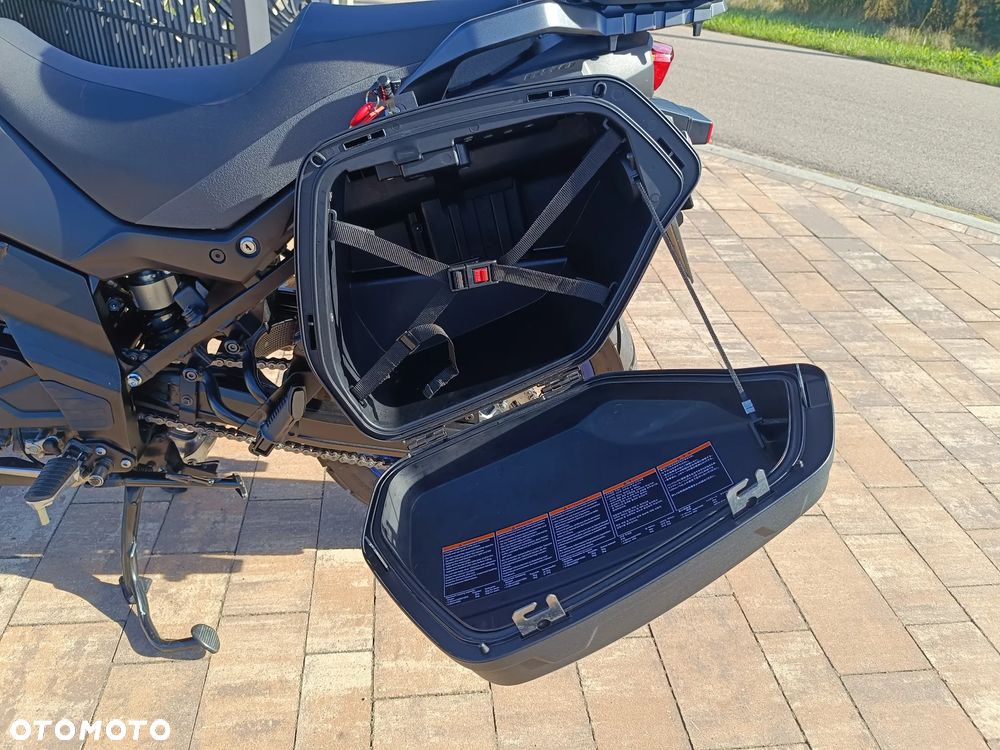 Suzuki V-STROM - 23