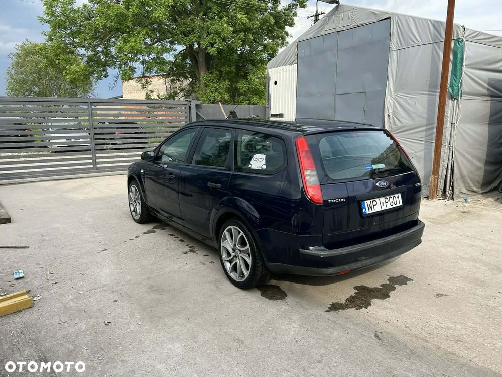 Ford Focus 1.6 TDCi Ambiente - 2