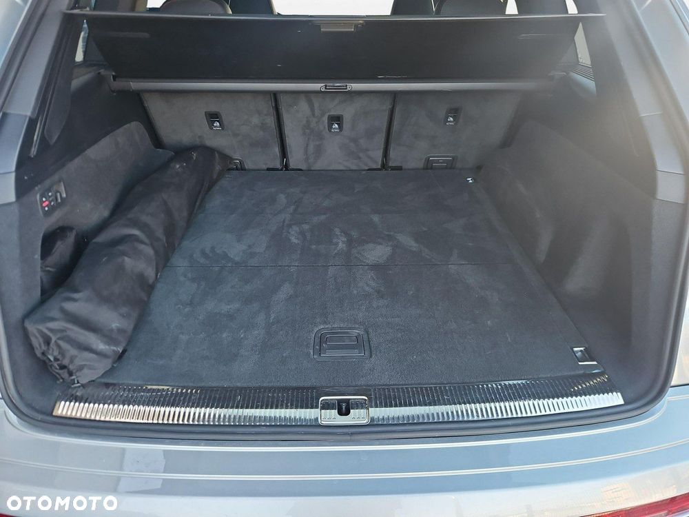 Audi Q7 50 TDI quattro tiptronic S line - 35