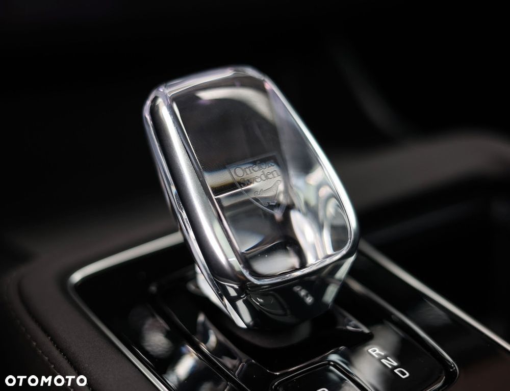 Volvo XC 90 T8 AWD Plug-In Hybrid Ultra Dark 7os - 15