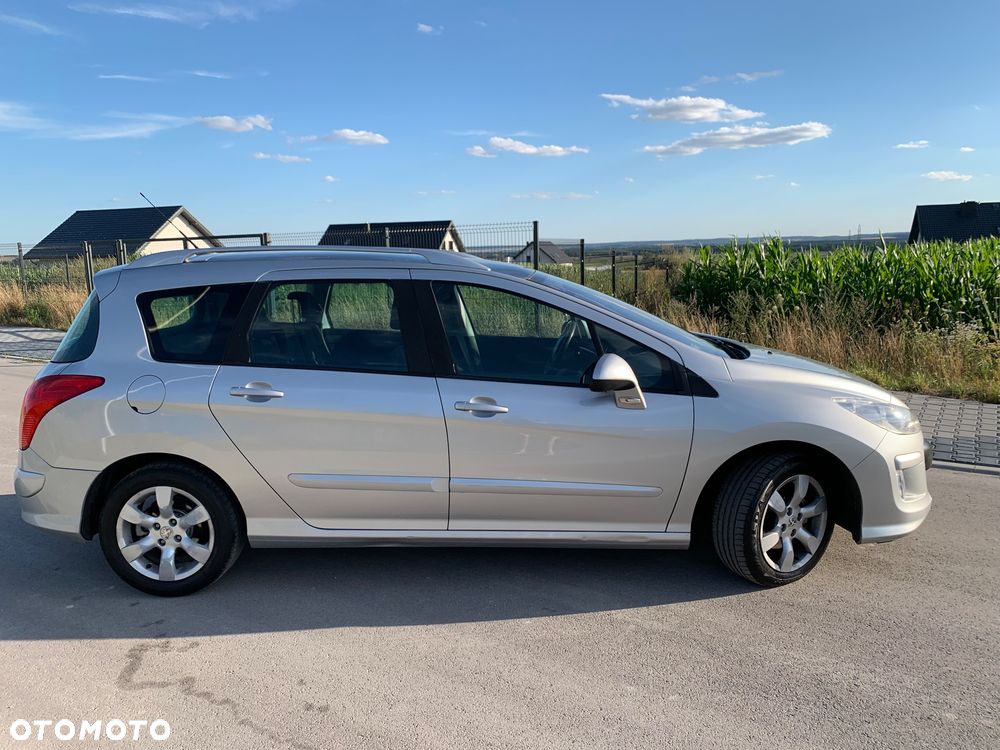 Peugeot 308 1.6 HDi Premium - 10