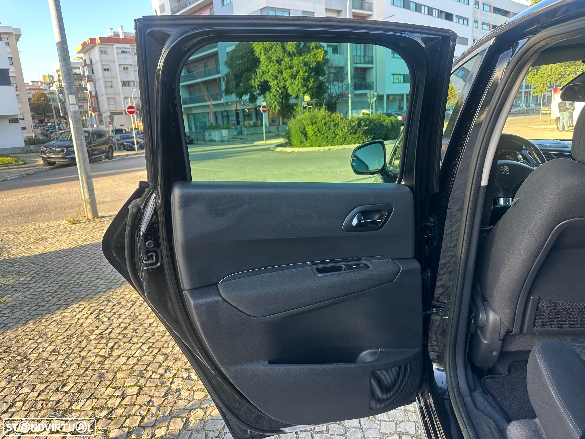 Peugeot 3008 2.0 HDi Hybrid4 99g - 16