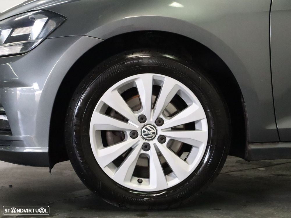 VW Golf Variant 1.6 TDi Confortline DSG - 6