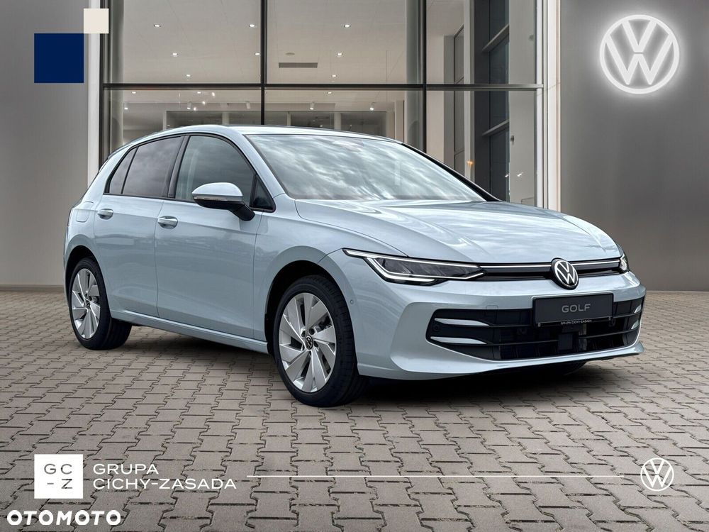 Volkswagen Golf - 8