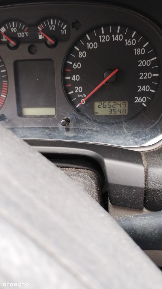 Volkswagen Golf - 9