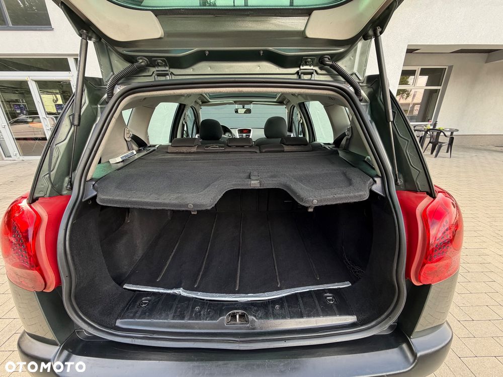 Peugeot 207 1.6 HDi Millesim 200 - 17
