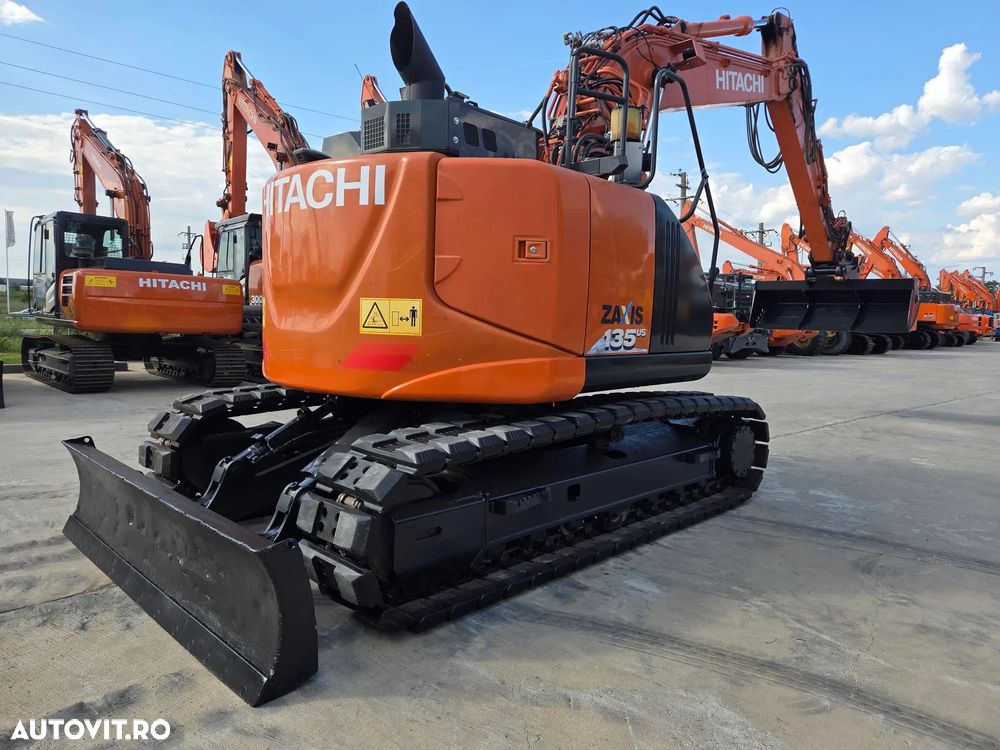 Hitachi ZX135US-6, 16t,2019, 3.736h, ROTIRE IN GABARIT, LAMA, 2 inst hidr pe brate, PADURI NOI, consum mediu 9,5l/h, Gresare automata, CUPLA RAPIDA +CUPE EXCARE+Cupa taluz, latime 2,5m, Camere spate si laterale, posibil leasing 3 ani, PROMOTIE 86.900 EUR+Tva - 1