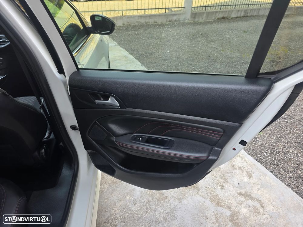 Peugeot 308 BlueHDi FAP 130 Stop & Start GT Pack - 34
