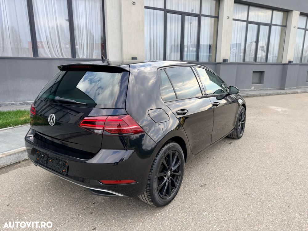 Volkswagen Golf 1.6 TDI SCR IQ.DRIVE - 11