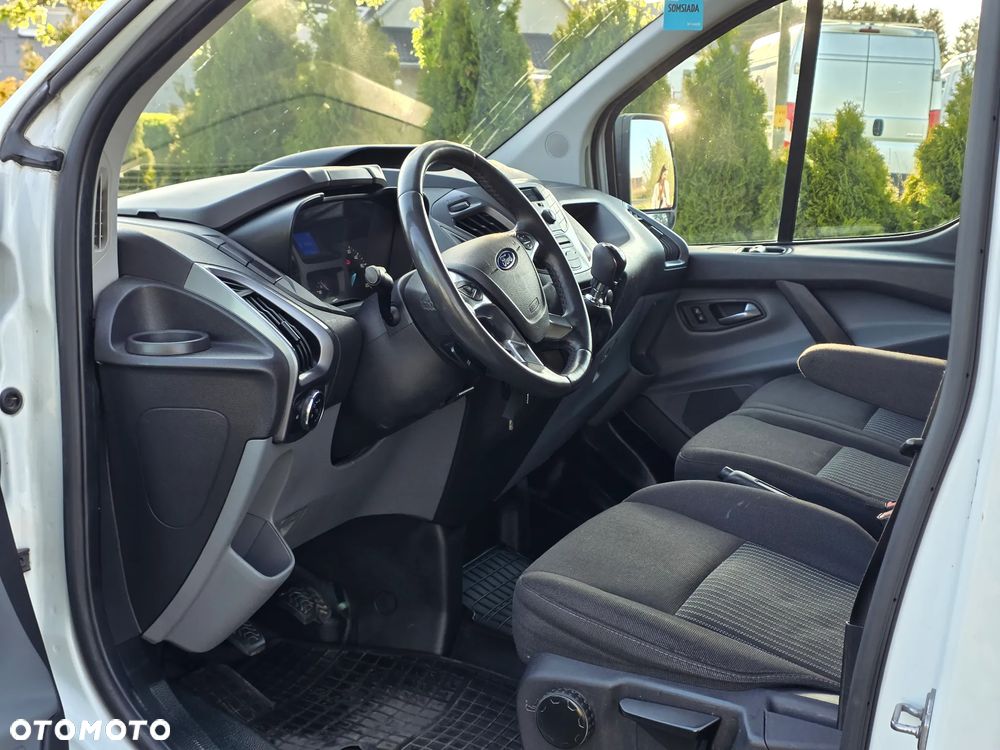 Ford Transit Custom - 11