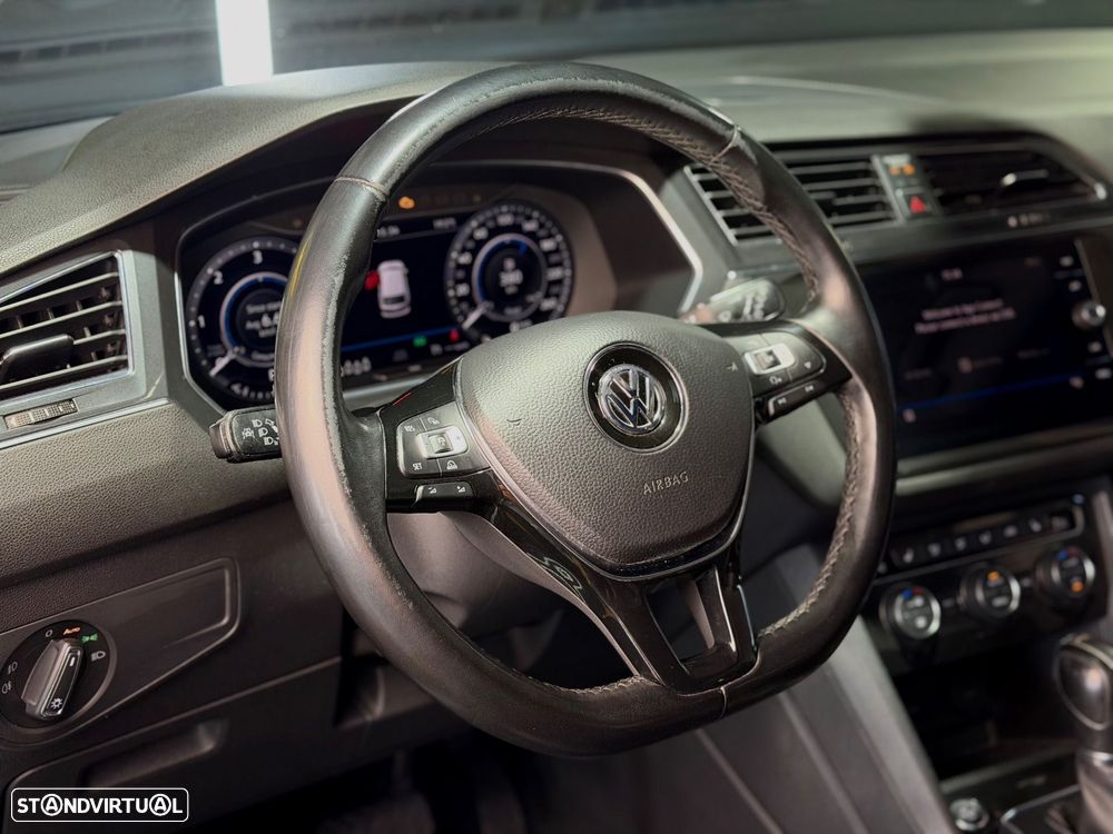 VW Tiguan Allspace 2.0 TDI Highine DSG - 27