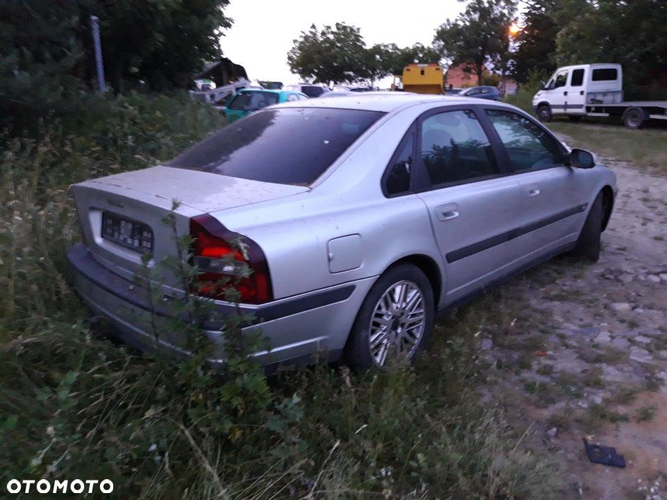 Części Volvo S80 2.8T 200kW 98r. sedan srebrny - 3