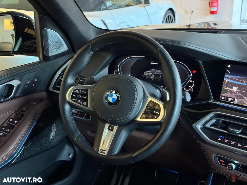 BMW X5 xDrive45e - 12