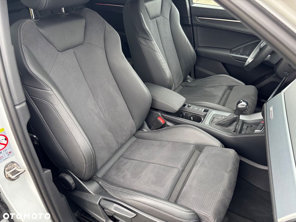 Audi Q3 35 TFSI mHEV S-Line S tronic - 24