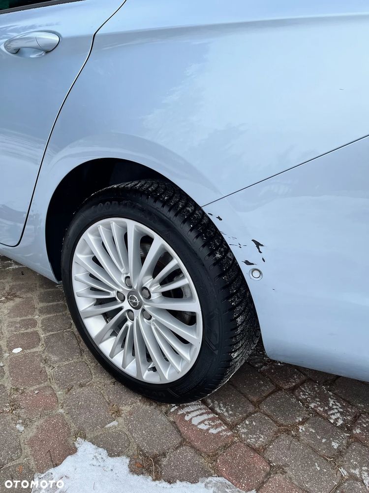 Opel Astra 1.6 CDTI Elite S&S - 32