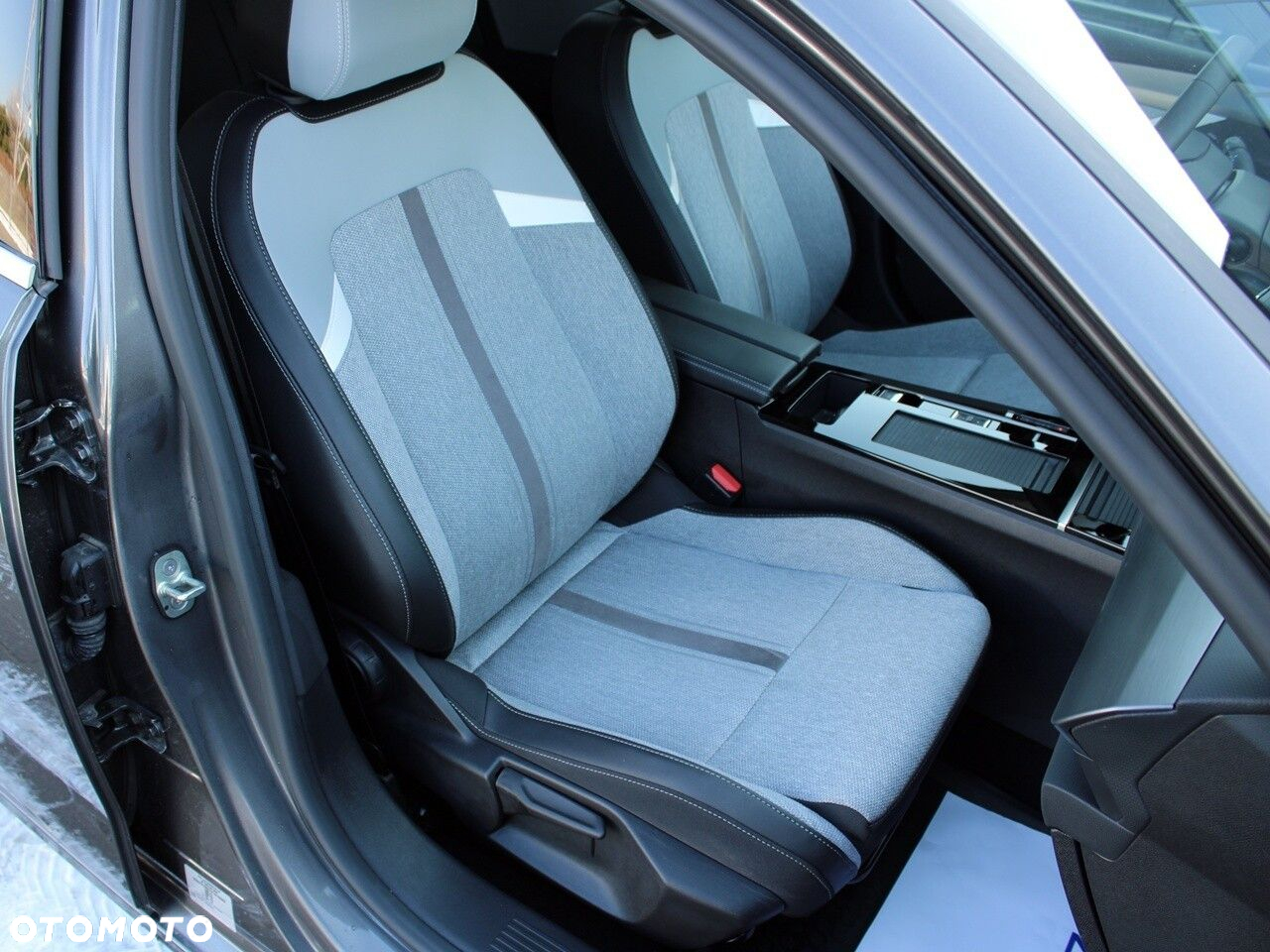 Opel Astra VI 1.2 T Elegance S&S - 15