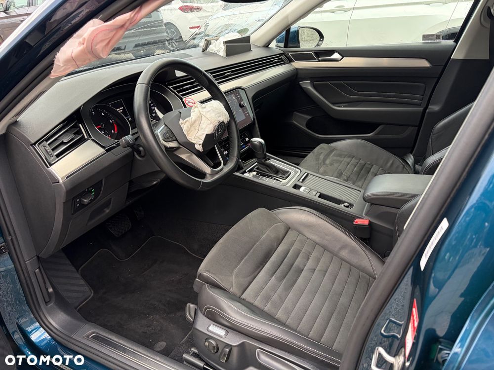 Volkswagen Passat 2.0 TDI EVO Elegance DSG - 12