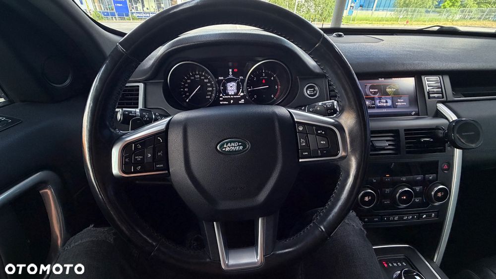 Land Rover Discovery Sport TD4 HSE Luxury - 25