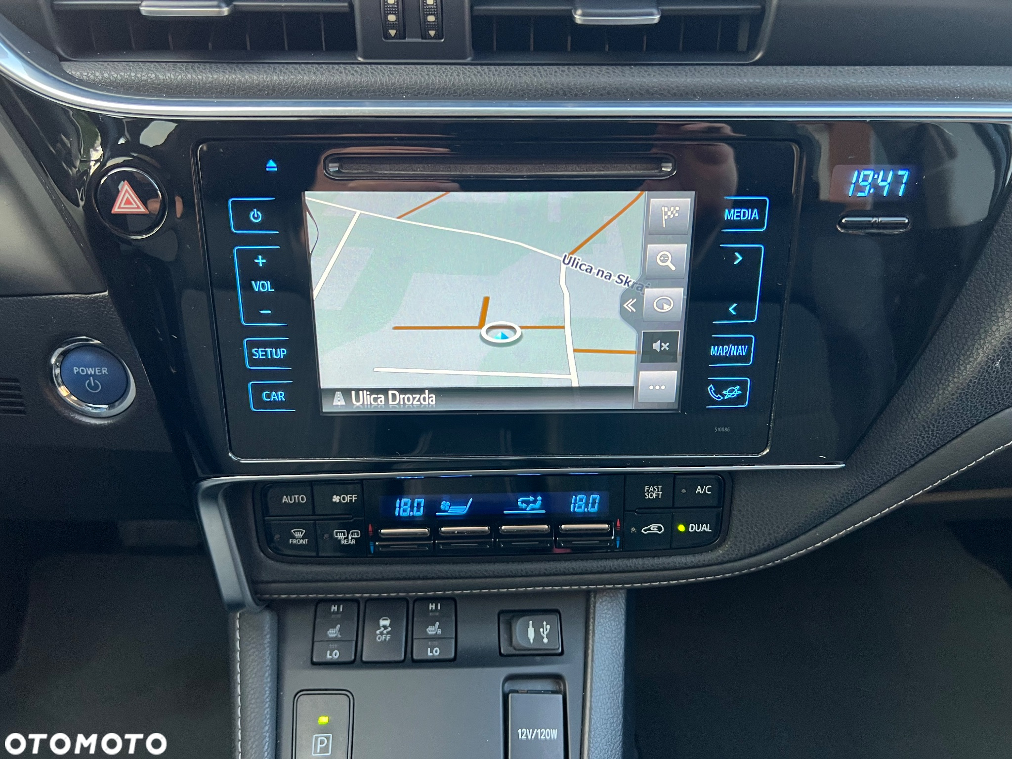Toyota Auris 1.8 HSD Luna - 30