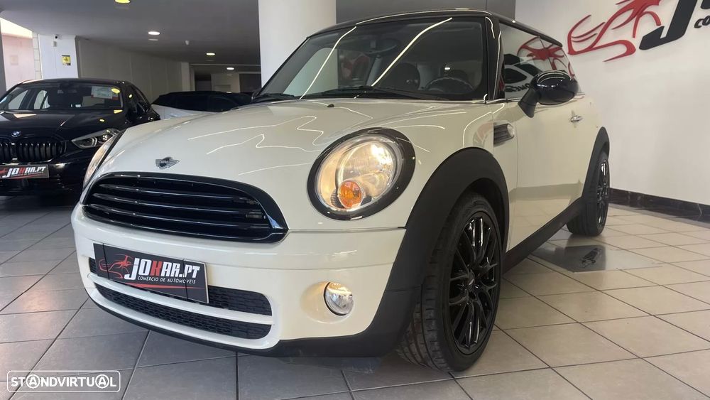 MINI 3 Portas One D - 4