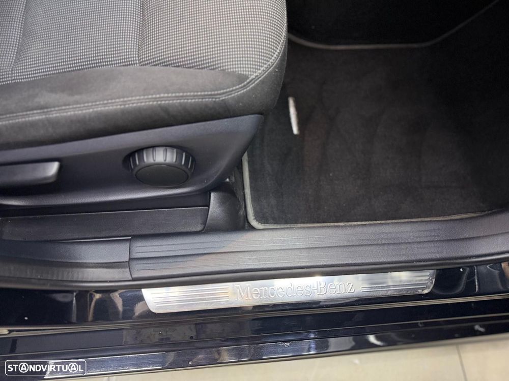 Mercedes-Benz B 180 d Progressive - 17