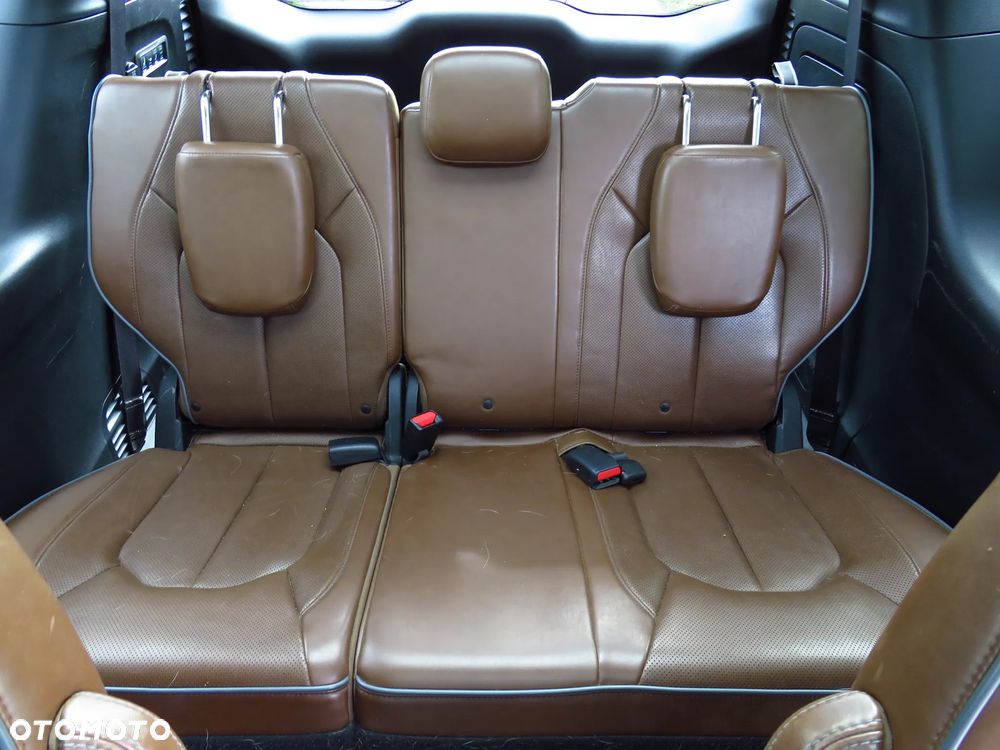 Chrysler Pacifica - 22