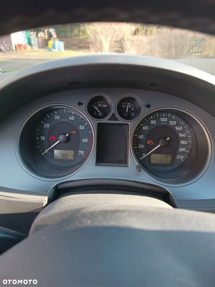 Seat Ibiza SC 1.4 16V Entry - 8