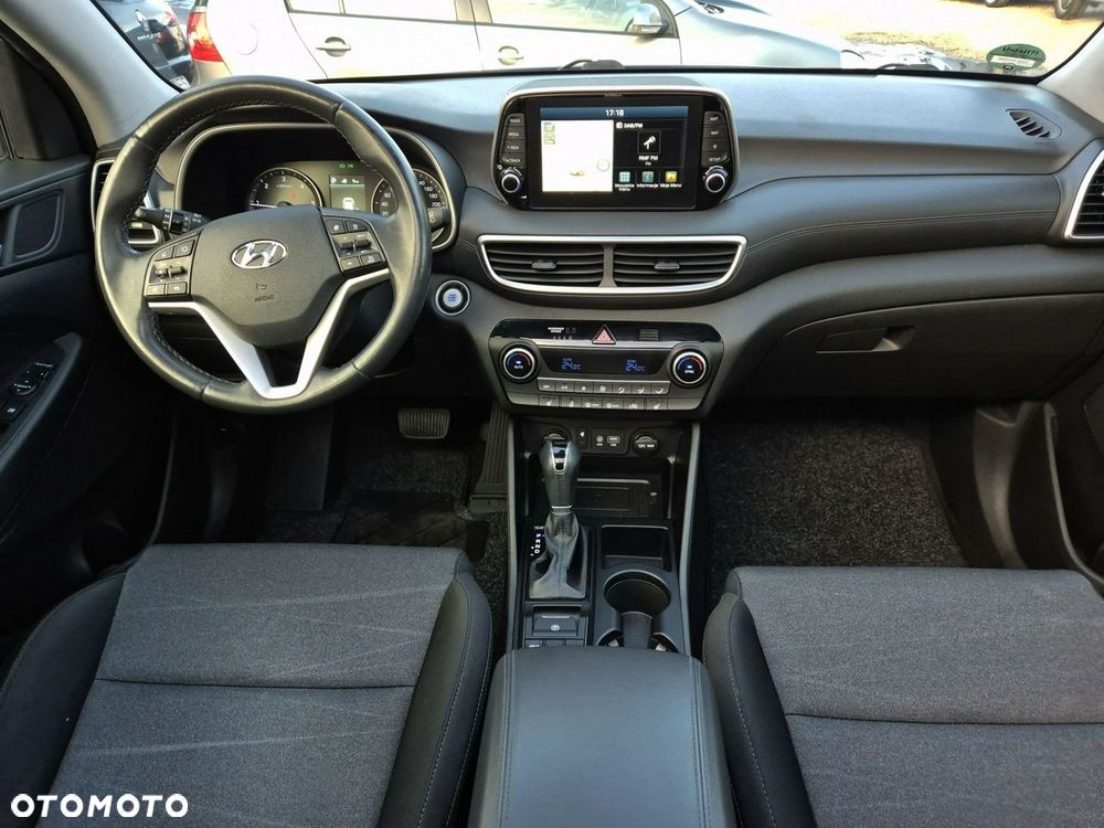 Hyundai Tucson 2.0 CRDI 4WD Automatik Premium - 22