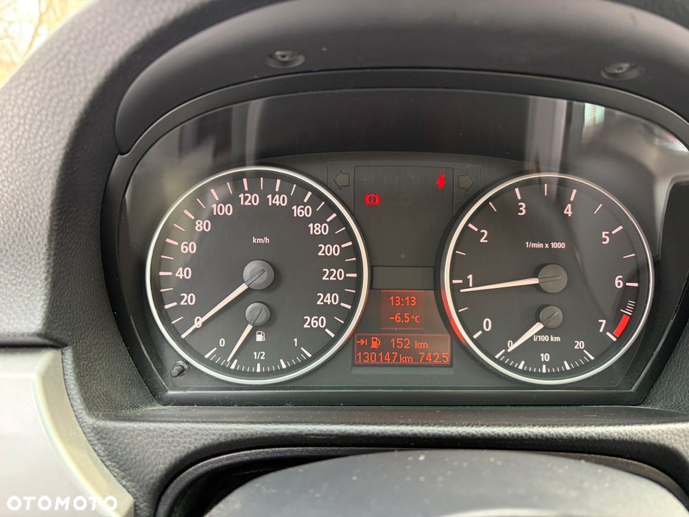 BMW Seria 3 318i - 17
