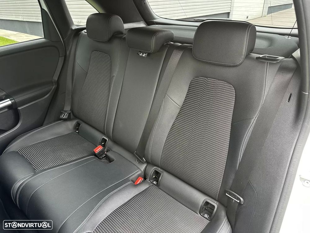 Mercedes-Benz B 200 7G-DCT AMG Line Advanced Plus - 32