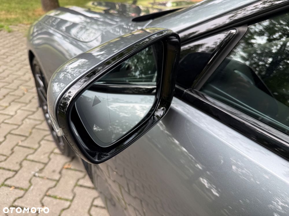 BMW Seria 8 - 40