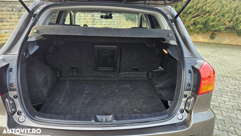 Mitsubishi ASX 1.8 DI-D 2WD Intense - 21