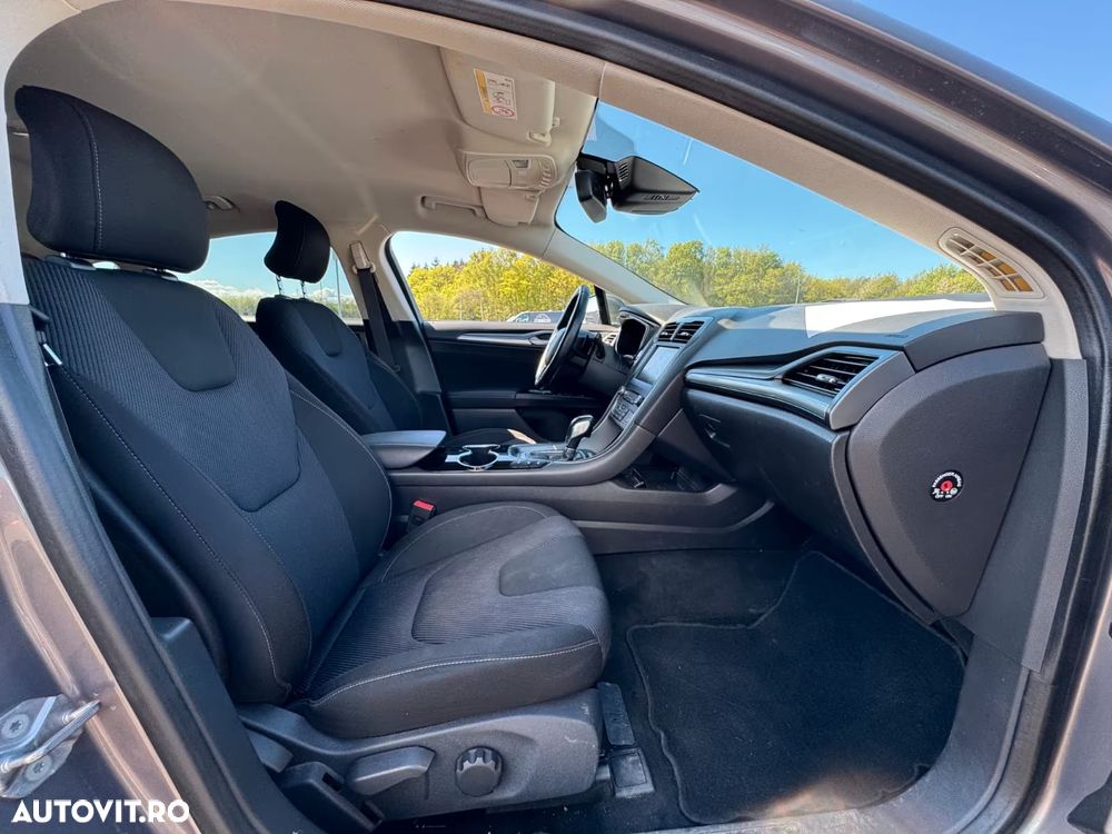 Ford Mondeo 2.0 TDCi Powershift Titanium - 16