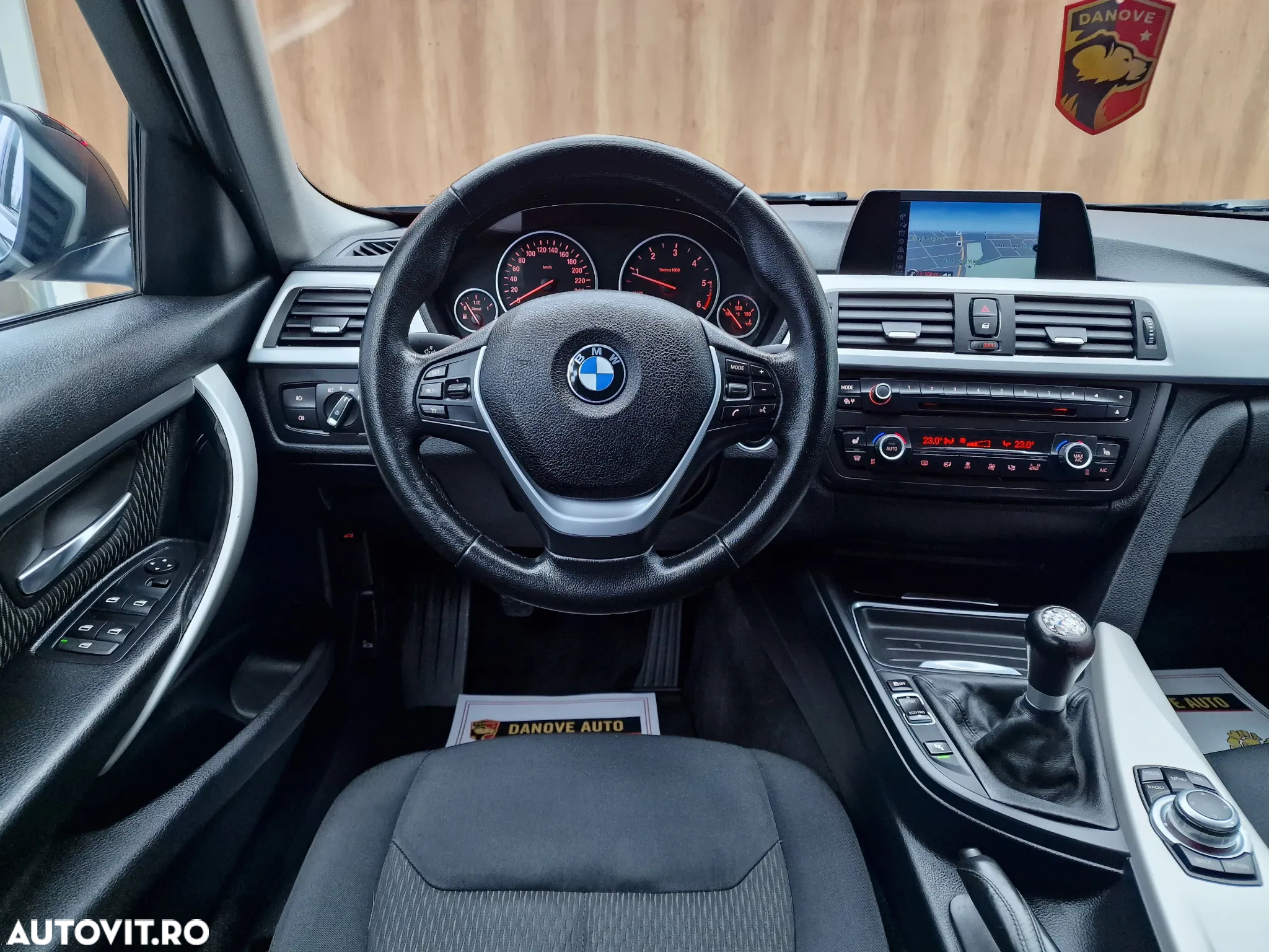 BMW Seria 3 318d - 20