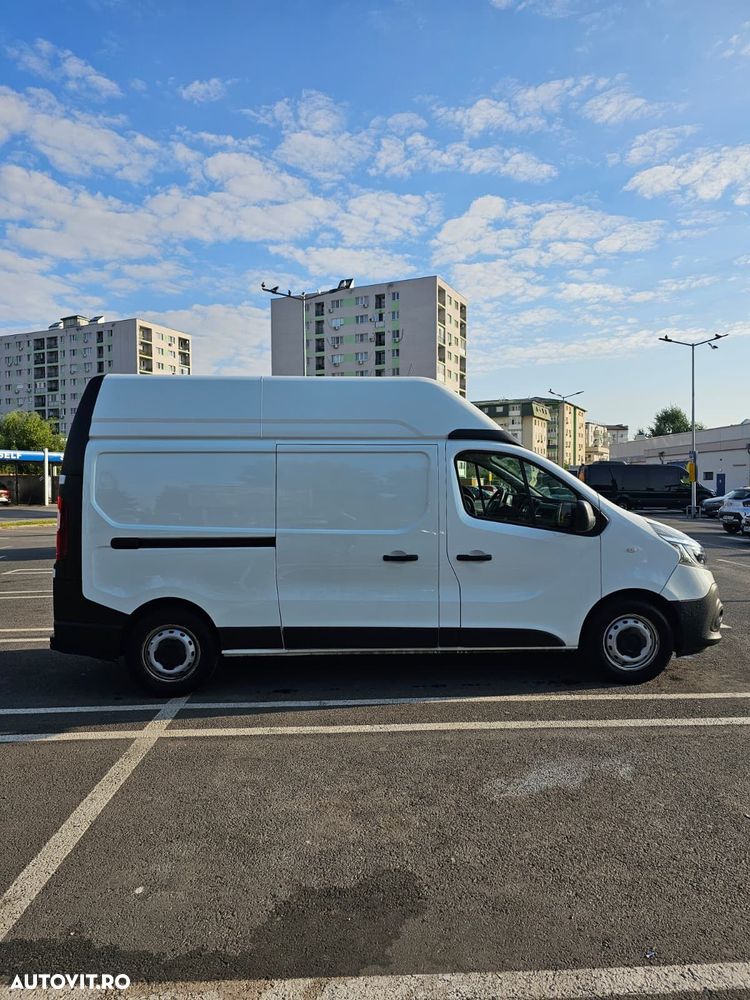 Renault Trafic - 12