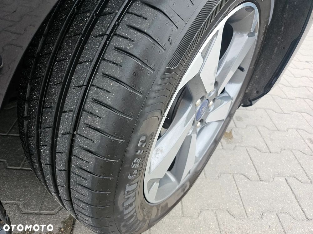 Ford Focus 1.0 EcoBoost Hybrid TITANIUM STYLE - 9