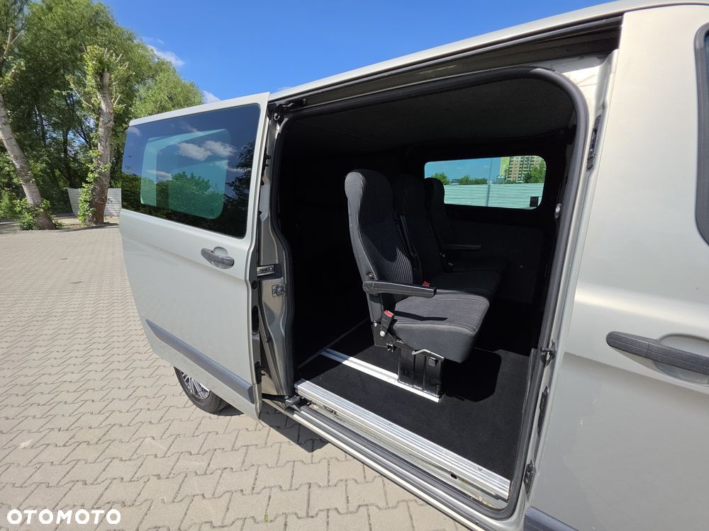 Ford Transit 350L Trend FWD - 19
