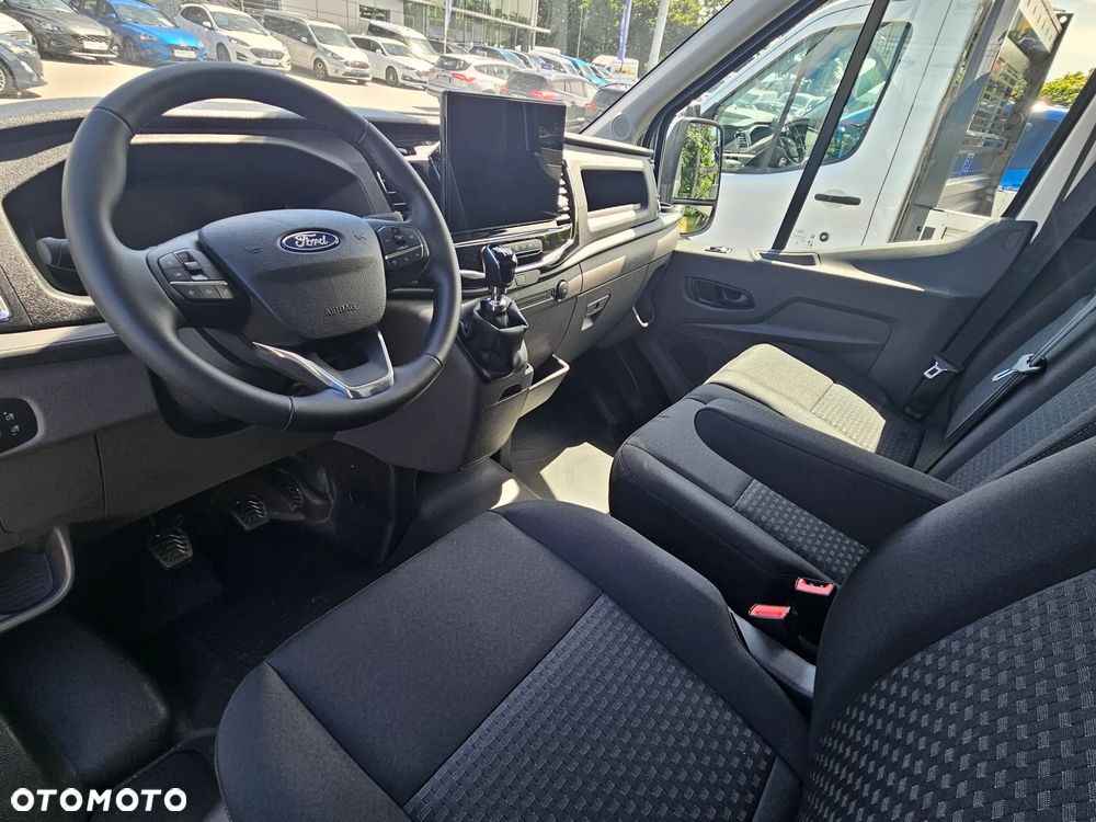 Ford Transit - 9