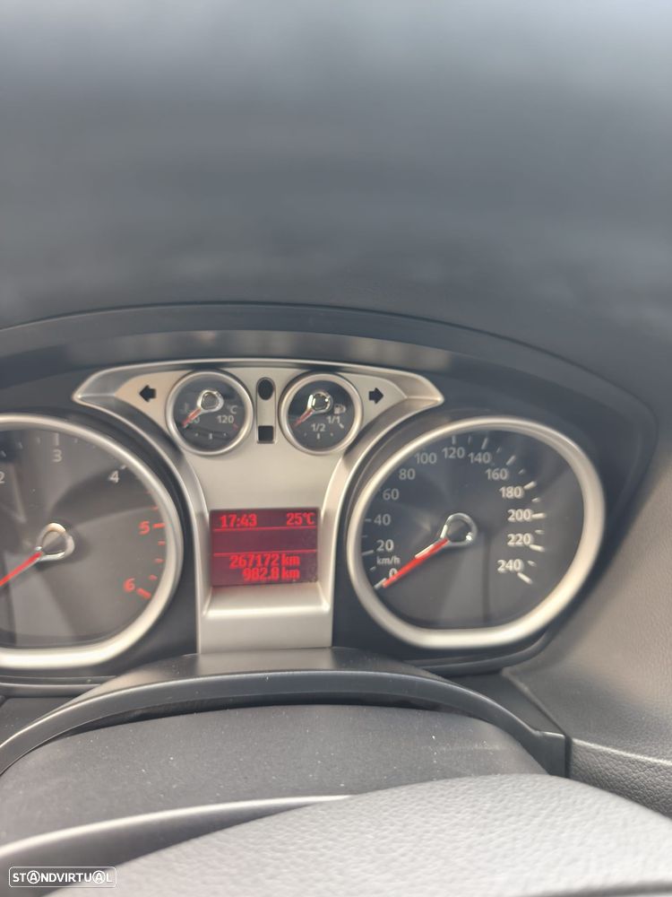 Ford Focus SW 1.6 TDCi Titanium - 9