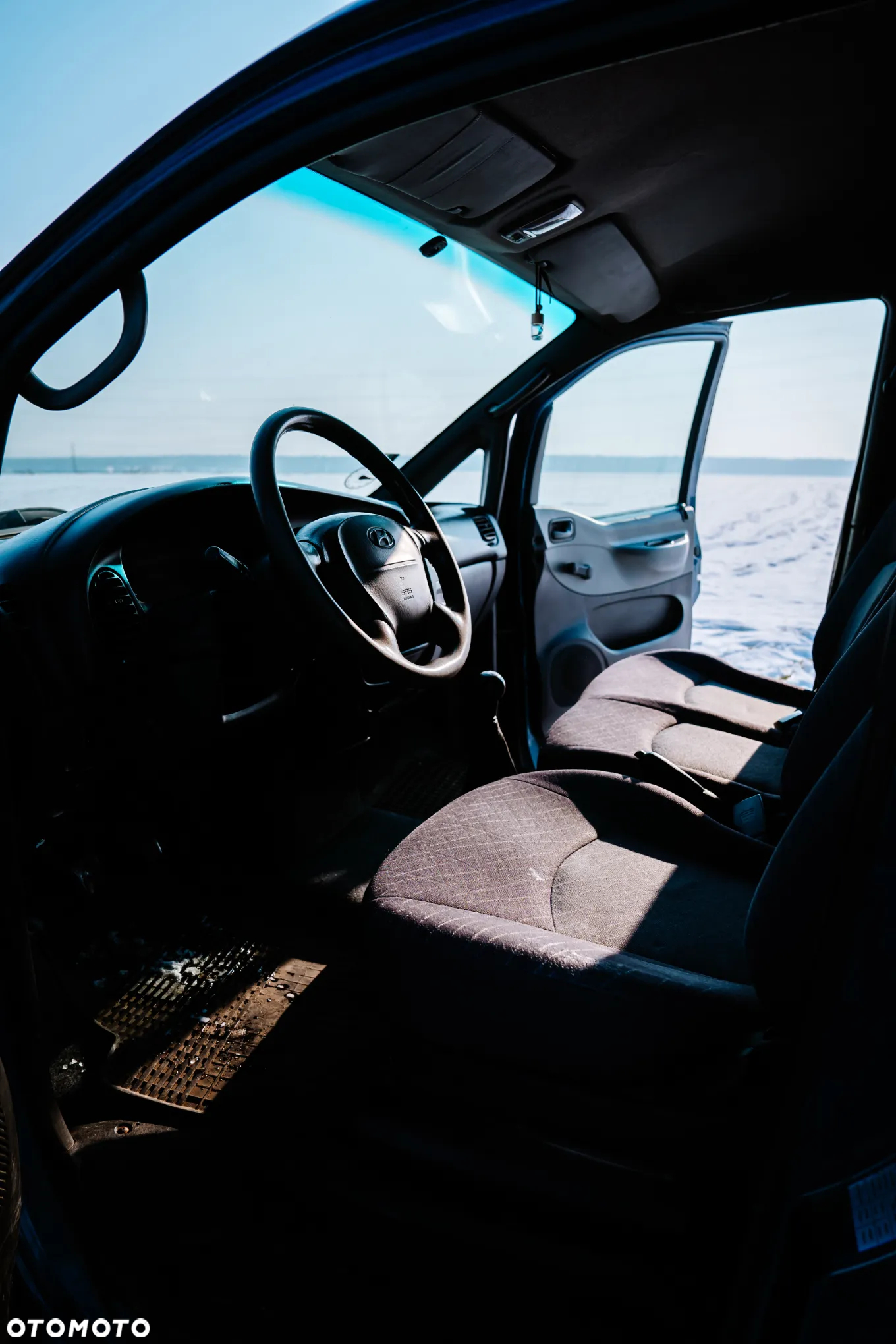 Hyundai H1 - 18