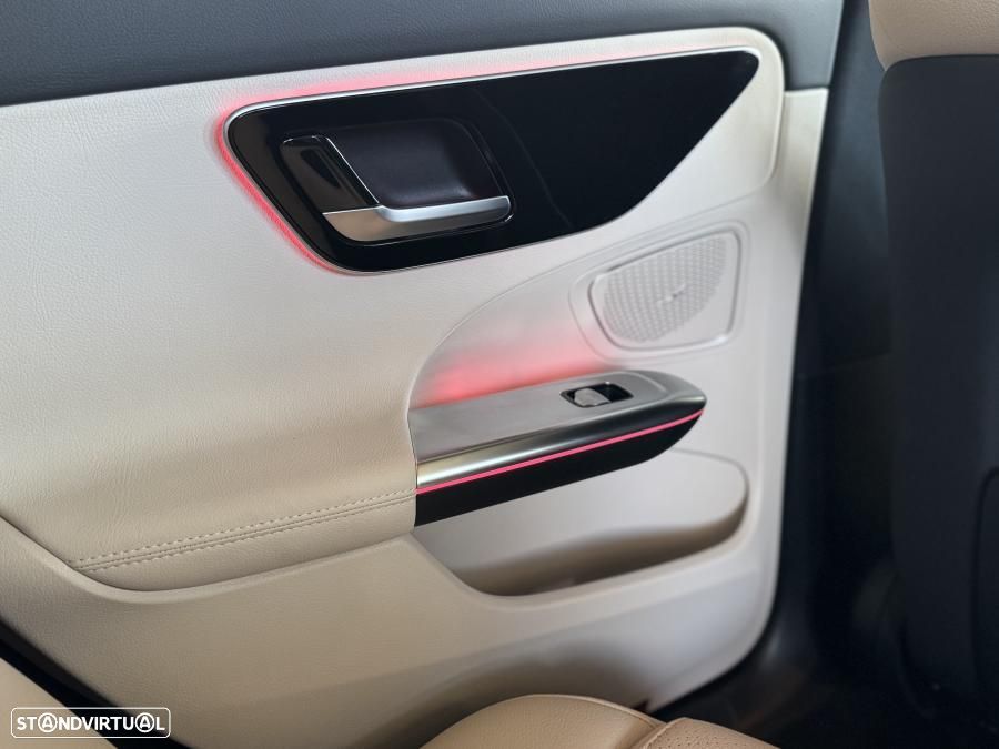 Mercedes-Benz C 300 e T 9G-TRONIC Avantgarde - 26