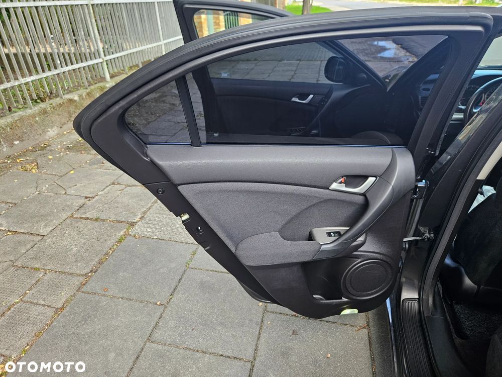 Honda Accord 2.0 50 Jahre Edition - 16