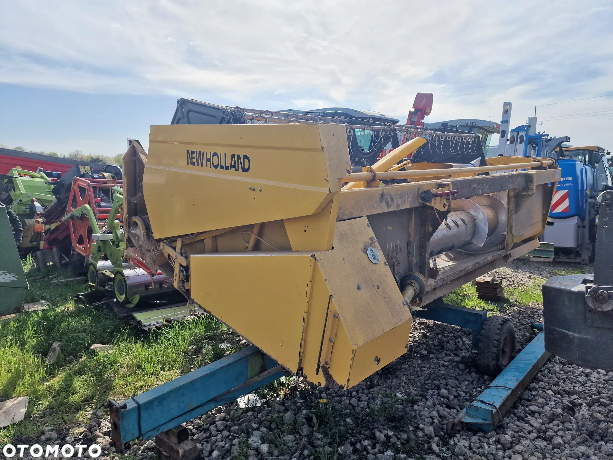 New Holland TC56, 4m, stół do rzepaku - 2