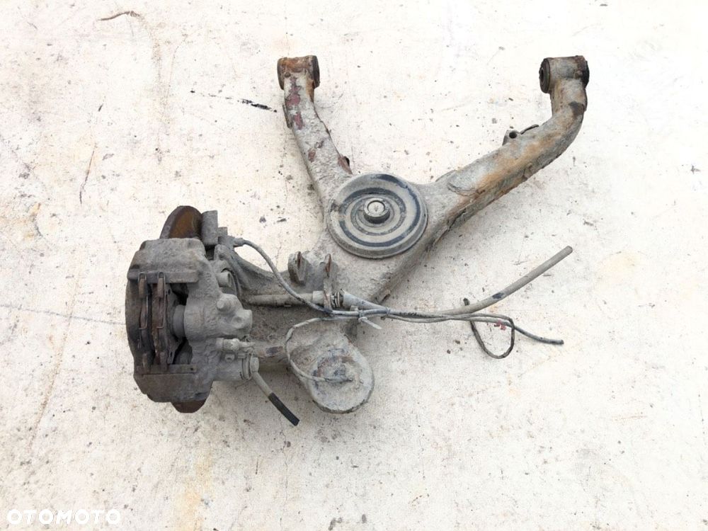 WAHACZ LEWY TYŁ  MERCEDES-BENZ VITO Autobus (W638) 1996 - 2003 112 CDI 2.2 (638.194) 90 kW [122 KM] - 4