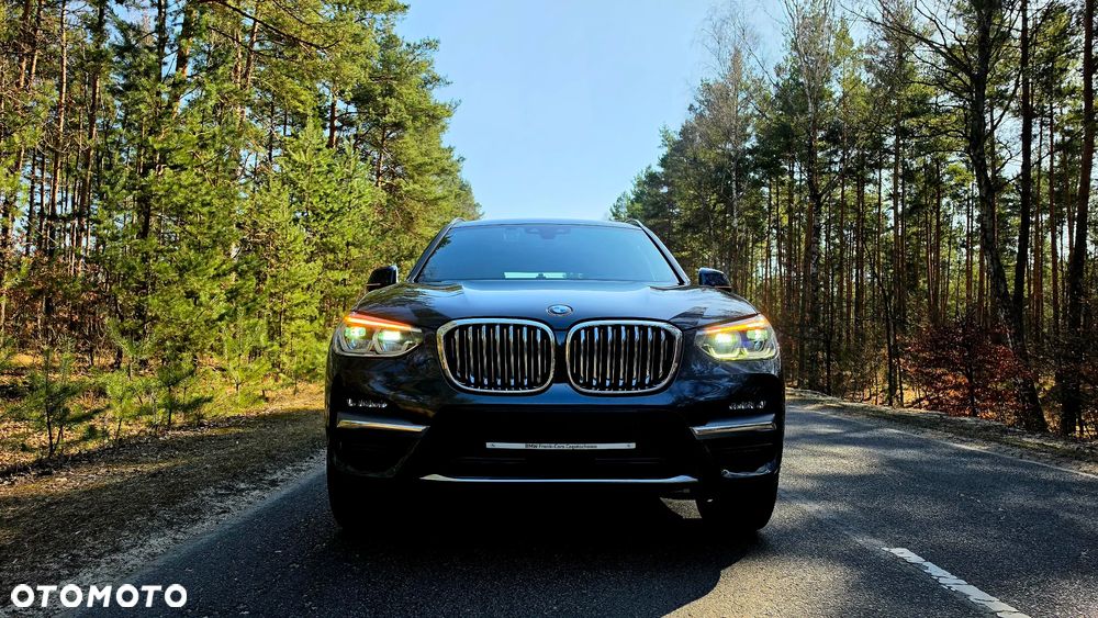 BMW X3 xDrive20d Luxury Line - 7