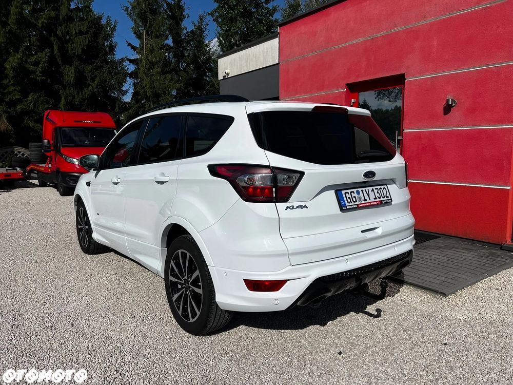 Ford Kuga 2.0 TDCi 4x4 ST-Line - 23