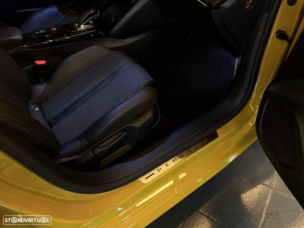 Peugeot e-208 50 kWh GT Pack - 23
