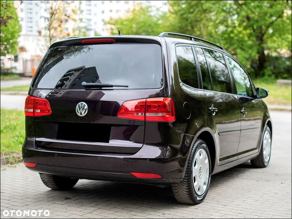 Volkswagen Touran - 14