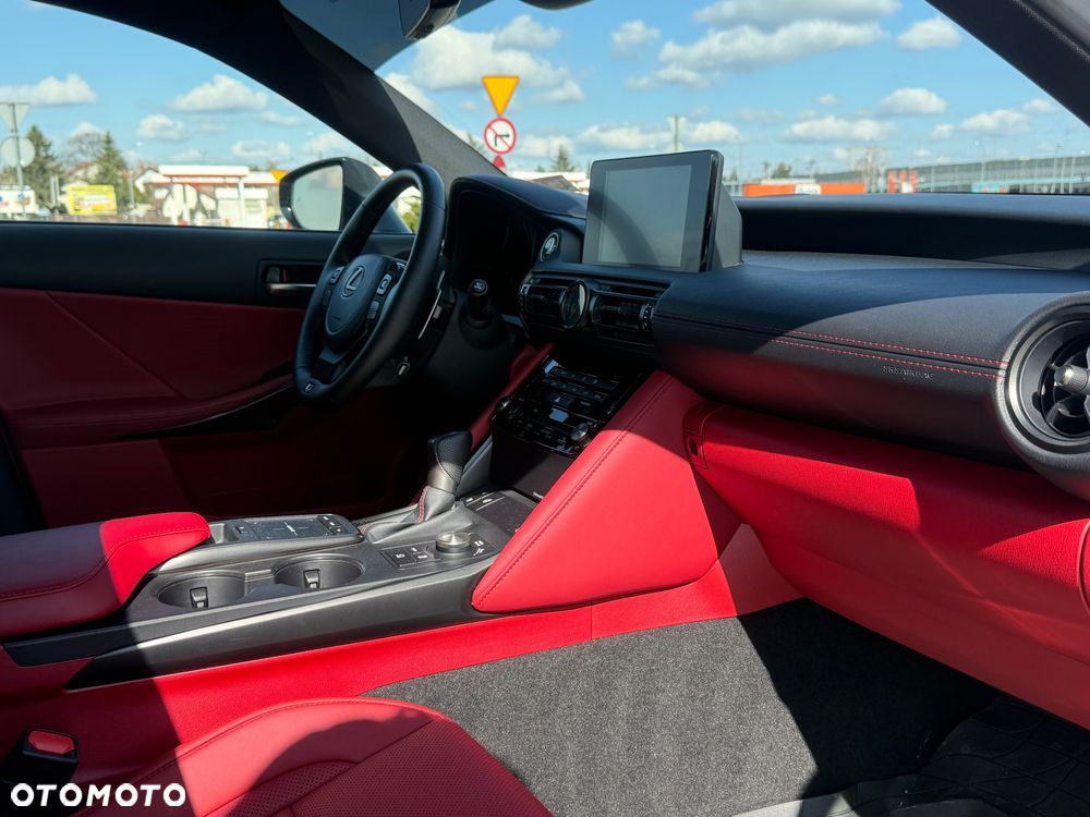 Lexus IS - 32
